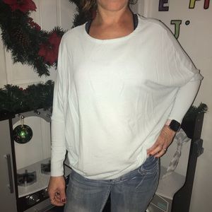 Like new long sleeve flow shirt! Light blue